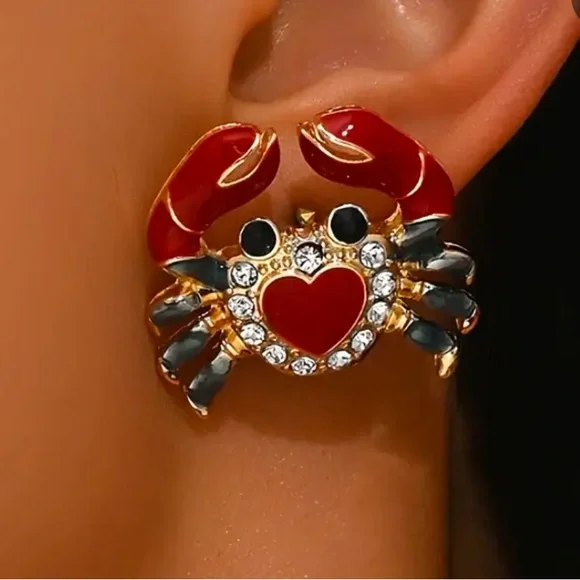 Rhinestone Crab Earrings –‎ Sparkling, Unique Crab-Shaped Jewelry - Picture 2 of 2